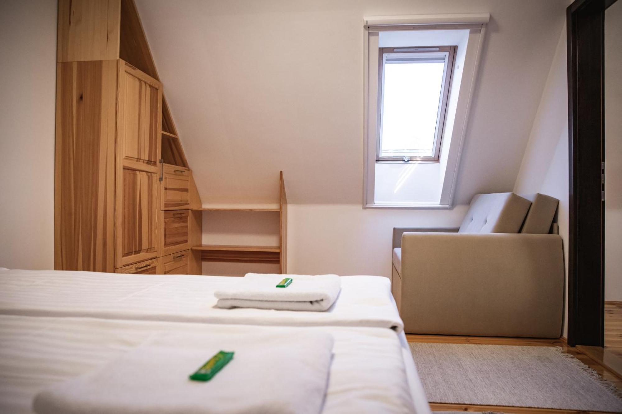 City-Top Vendeghaz エステルゴム 部屋 写真